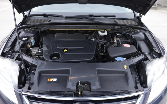 Ford Mondeo cena 33900 przebieg: 240000, rok produkcji 2013 z Gryfino małe 704